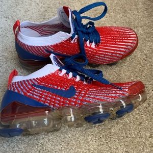 ♥️SOLD♥️Red Royal Blue and White Nike Vapormax Flyknit Kids/Youth 5.5 womens 7